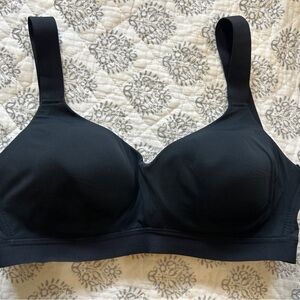 Natori 32G Black Wireless Moulded Sports Bra